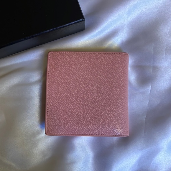 2003 Chanel Pink Caviar Compact Wallet - Picture 3 of 8
